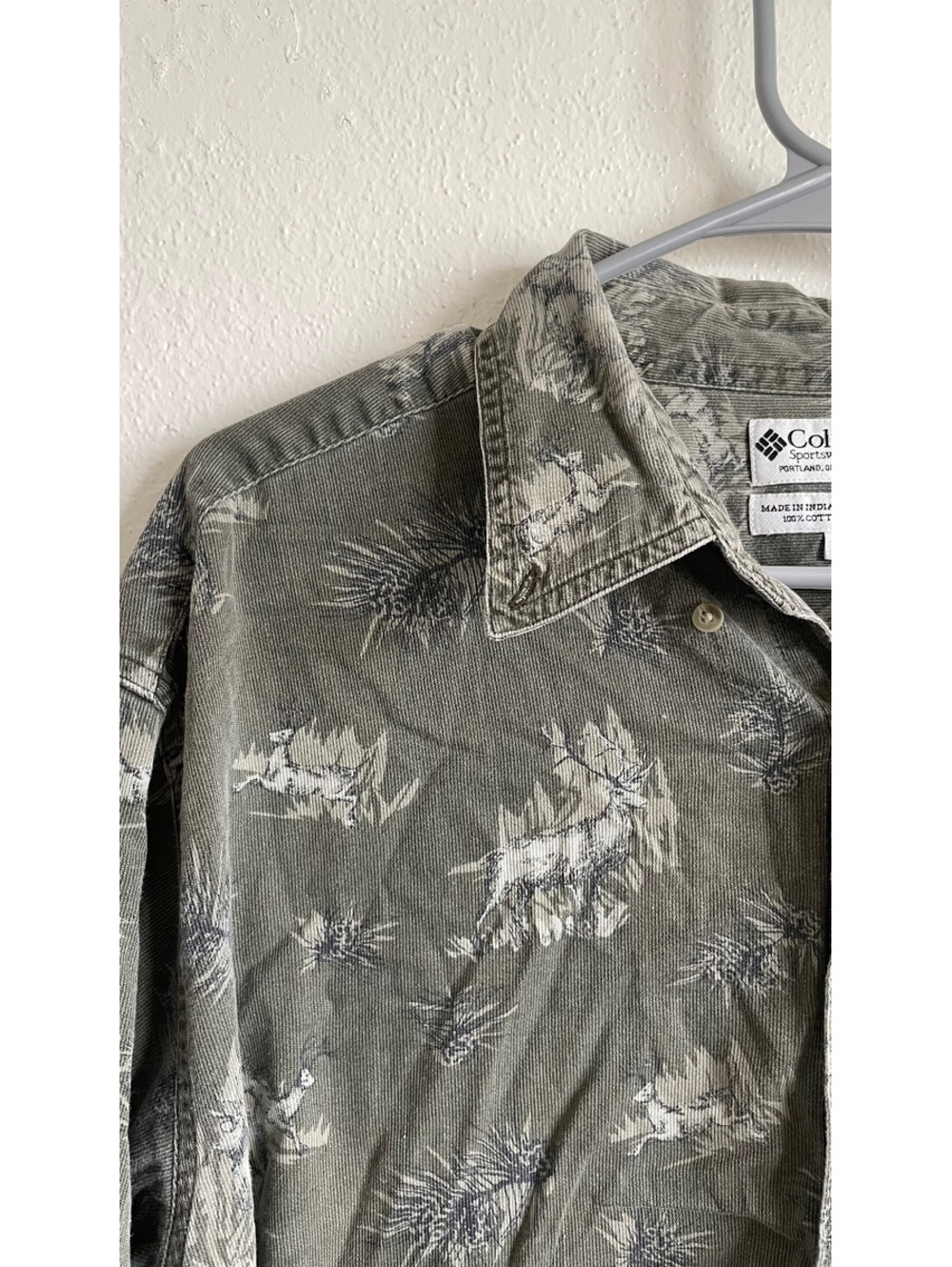 Columbia 90’s deer buck hunting corduroy button down camo shirt men’s medium